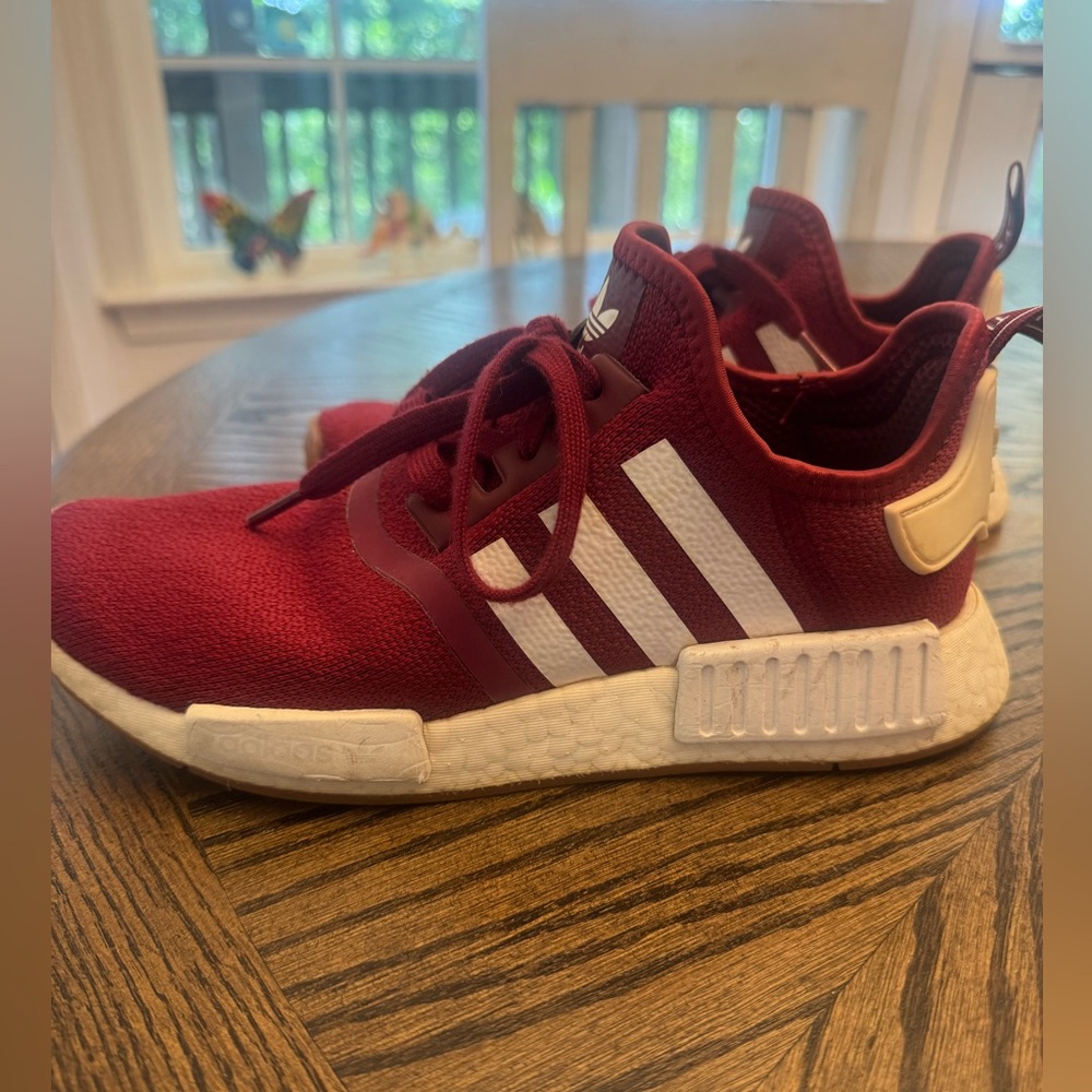 Adidas Men's La Marque Aux 3 Bandes Athletic Running Shoe Maroon/White Size 7